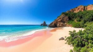 praias-de-areia-colorida-do-brasil-imperdiveis