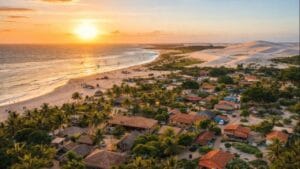Atins nos Lençóis Maranhenses com mar, dunas e vilarejo à beira da praia